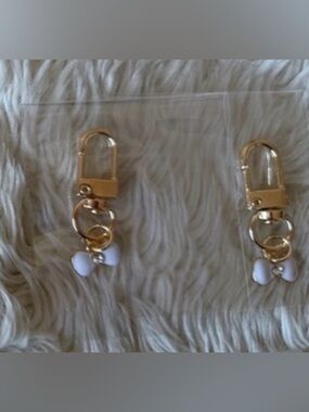 2” White Bow keychain